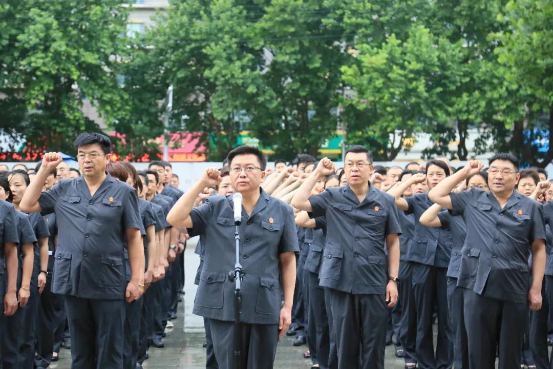 美国WTI原油周五突破78美元 本周累涨6.3%